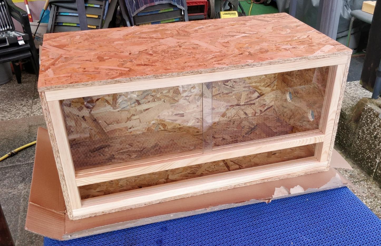 Repiterra Holzterrarium Seitenbelüftung 80x40x40 cm OSB