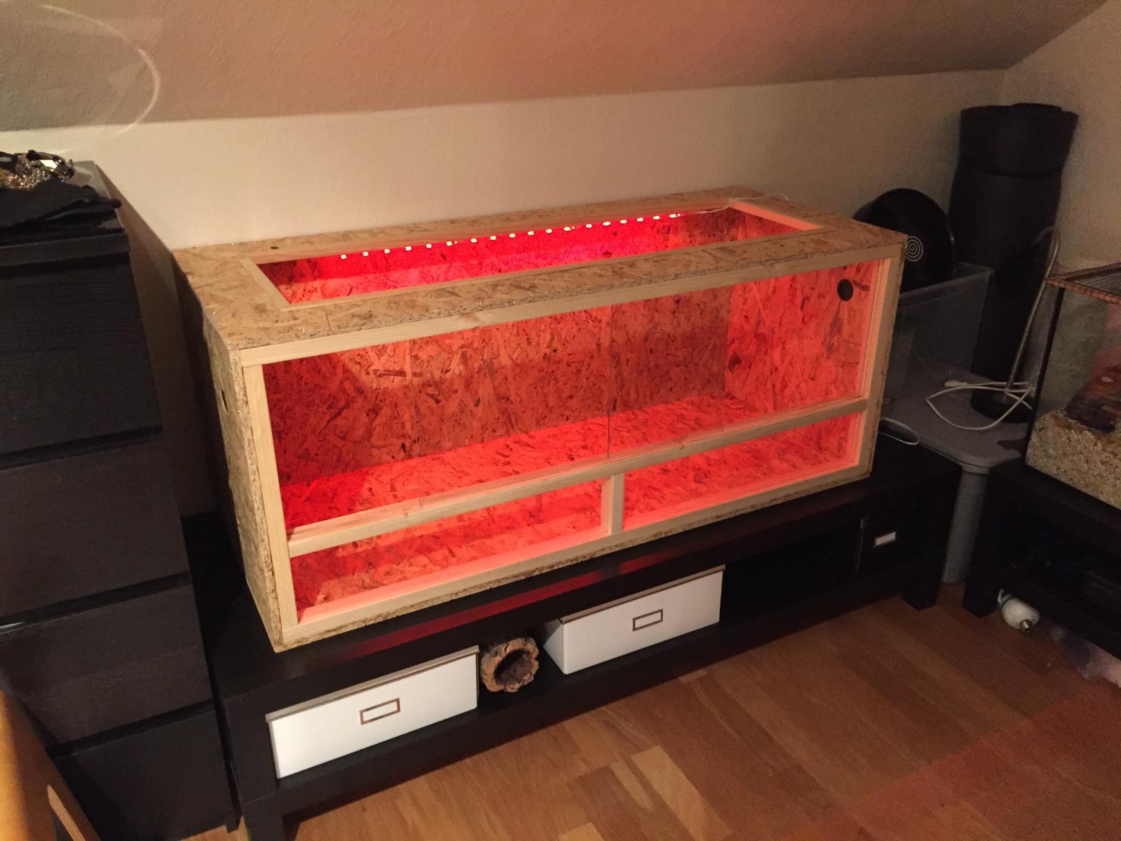 Repiterra Terrarium Seitenbelüftung Holzterrarium 120x50x50 robust